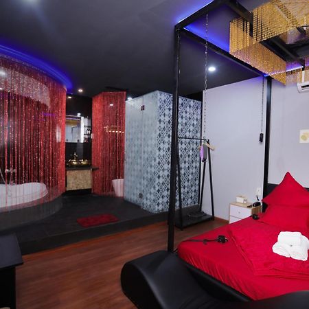 Dubai Luxury Hotel & Massage Cần Thơ Exterior foto